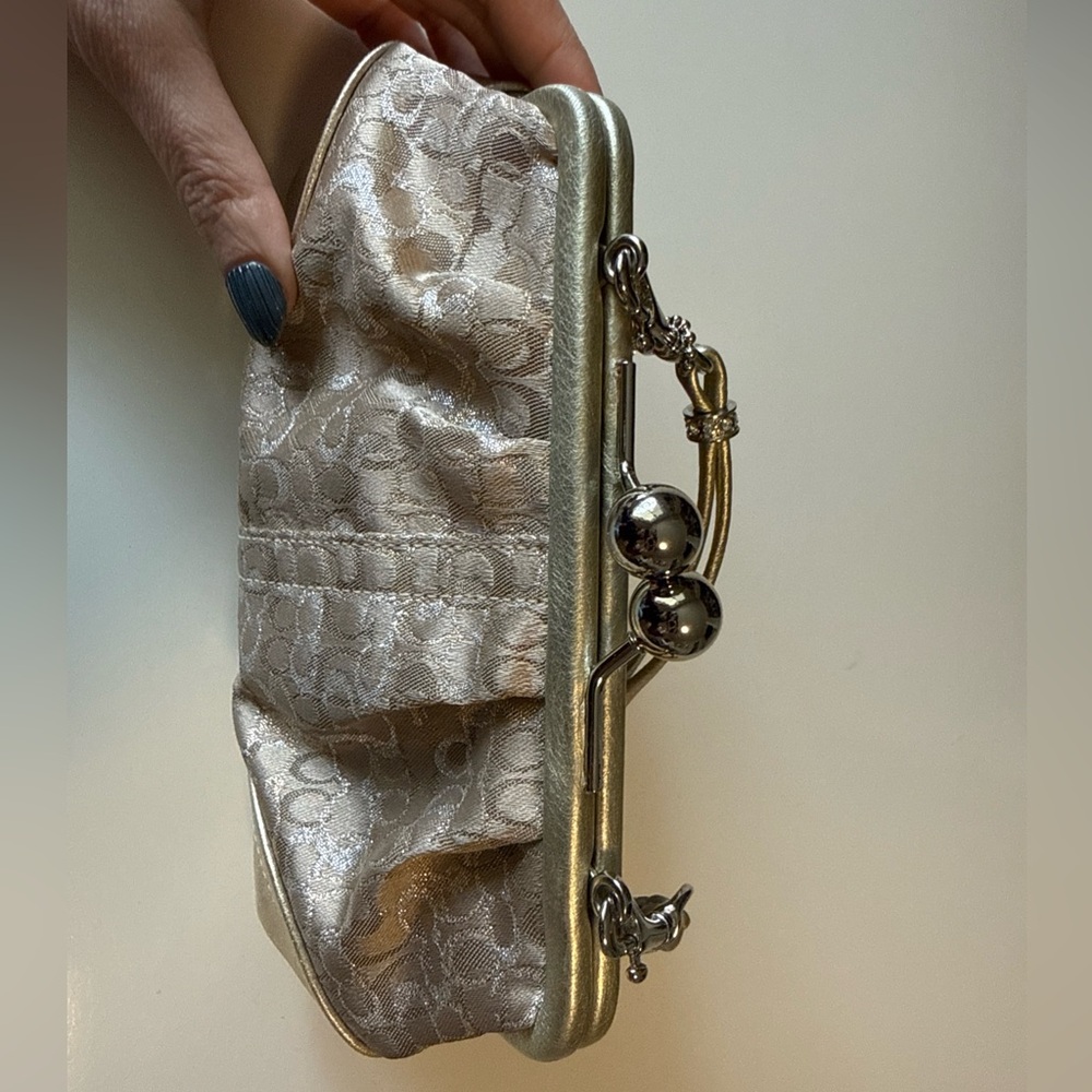 Coach Lurex Good Chenille Signature C Framed Kiss Lock Clutch Purse Limited - Picture 10 of 14